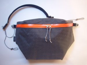 ブラック x オレンジ