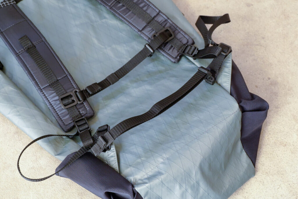 SOLITARY PACK チェストストラップ+リブストラップ